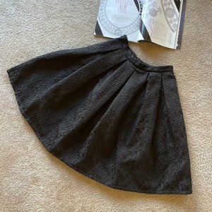 Size: M Winter retro Hepburn style black high waist jacquard heavy skirt